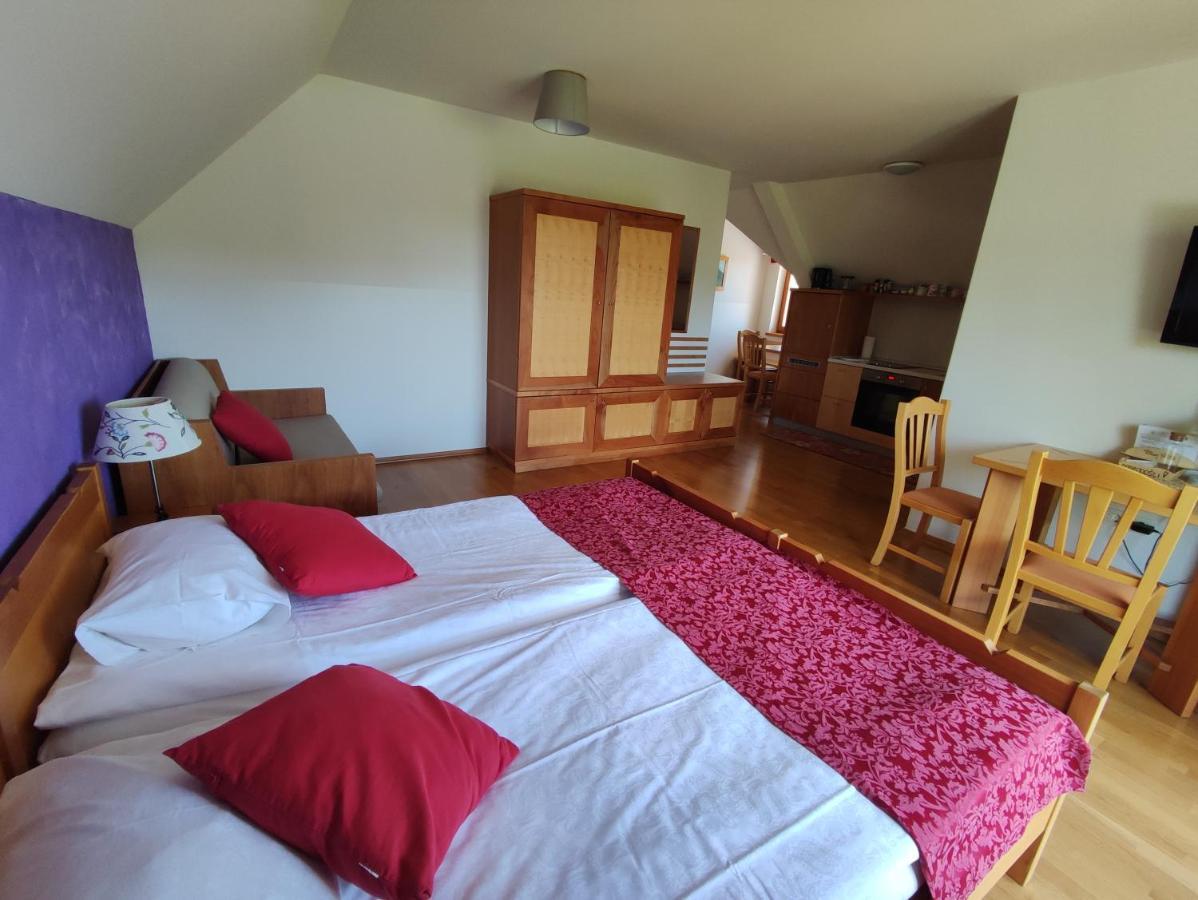 Relax Guest House Marjanca โรกัชกา สลาทินา ภายนอก รูปภาพ