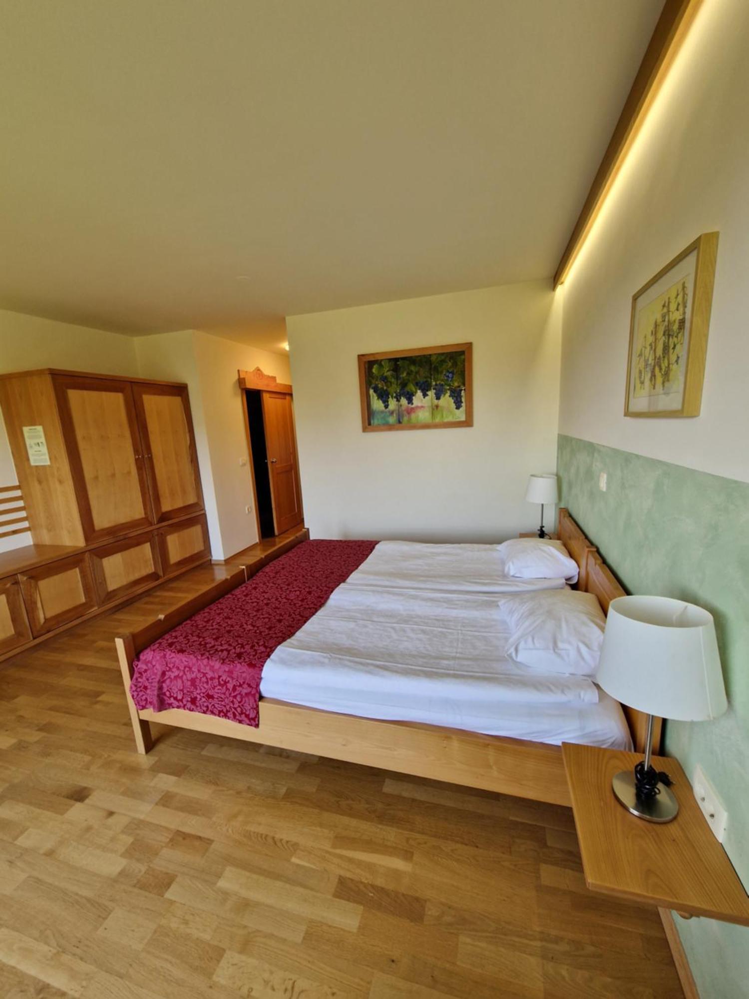 Relax Guest House Marjanca โรกัชกา สลาทินา ภายนอก รูปภาพ